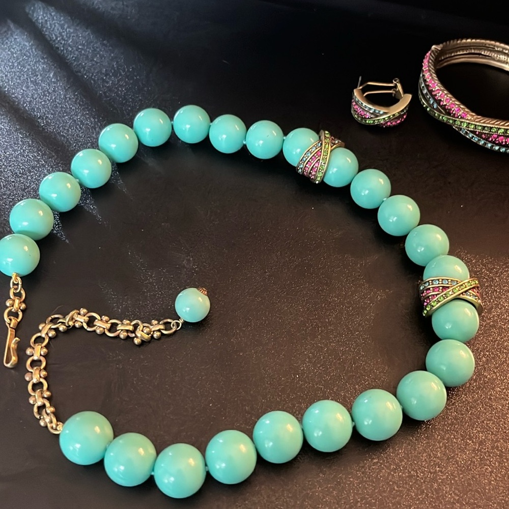 Heidi Daus (necklace only)